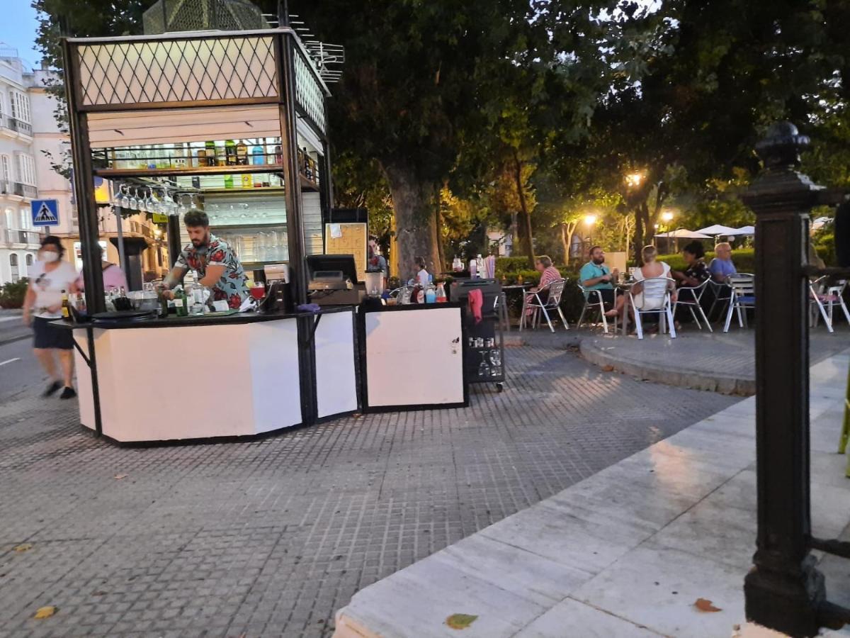 Ferienwohnung Precioso Duplex En El Corazon De Cádiz Exterior foto